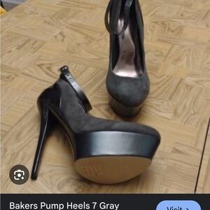 Bakers pumps heels size 7 gray suede TANDY STILETTOS FLATFORM